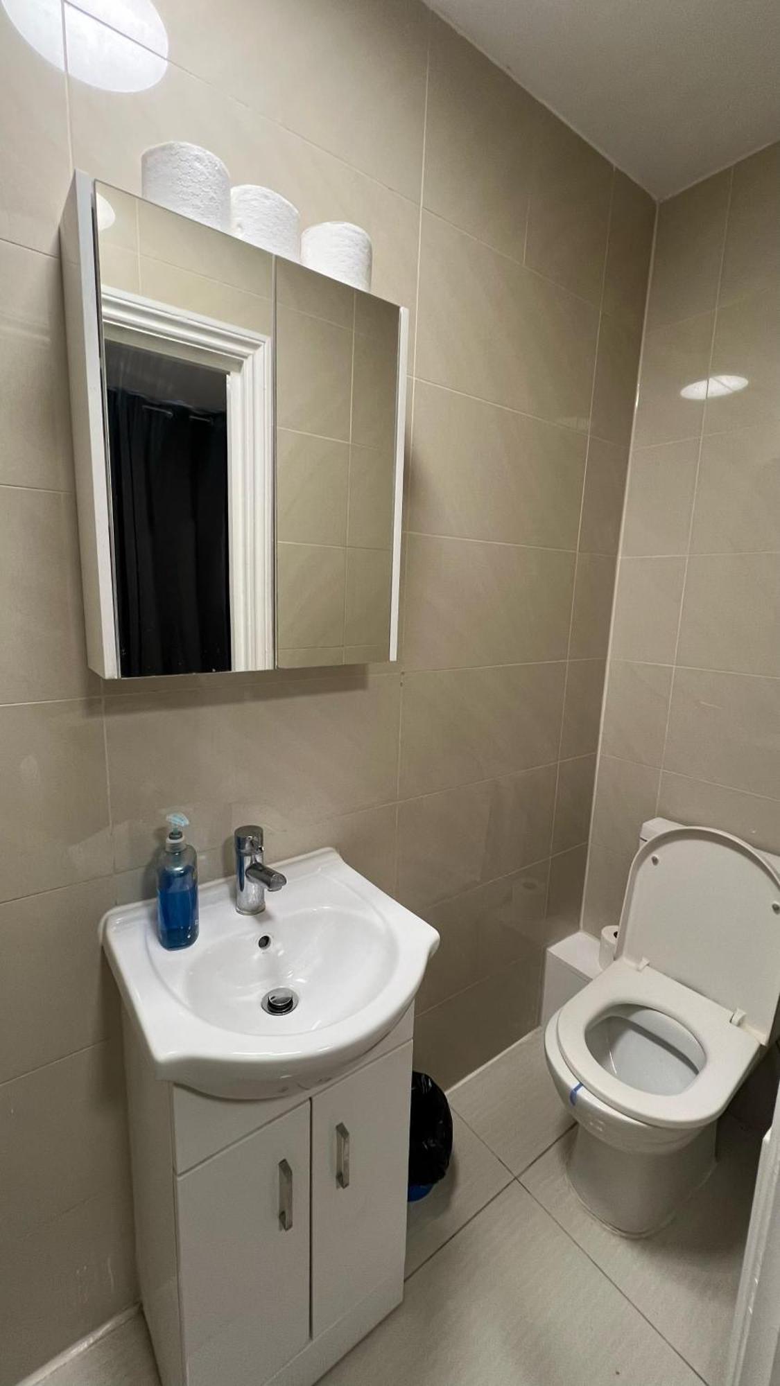 World Hotel London Ngoại thất bức ảnh