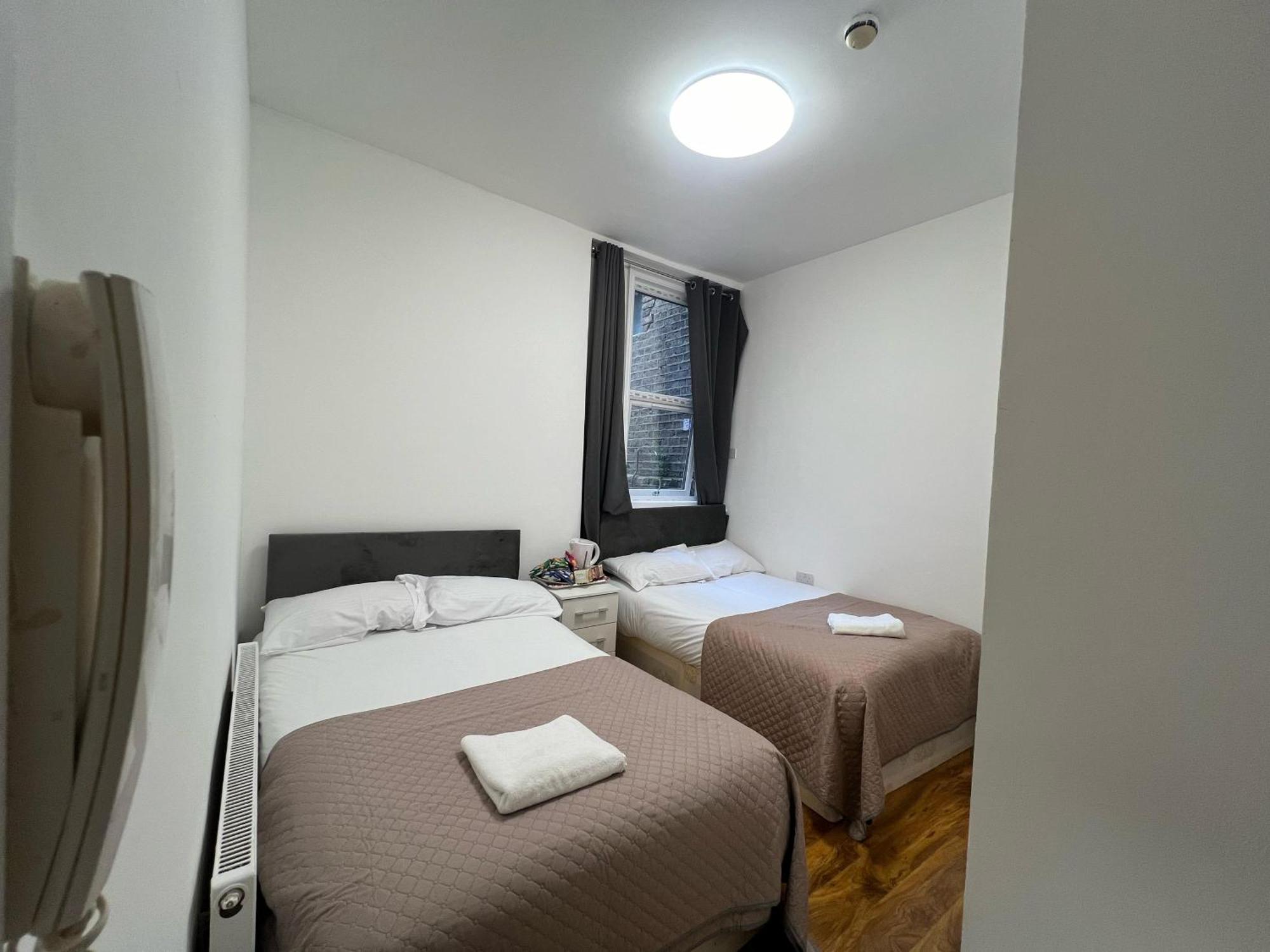 World Hotel London Ngoại thất bức ảnh